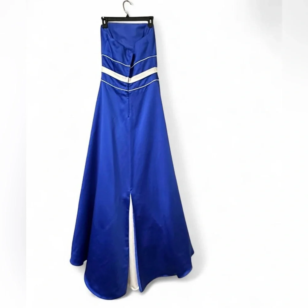 Alfred Angelo Royal Blue Strapless Formal Dress – Size 12 (Runs Small).